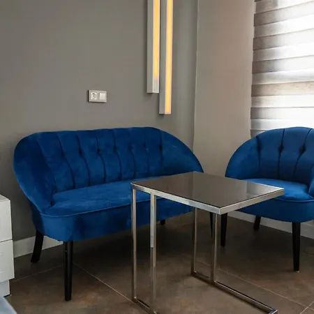 Otel Mira *