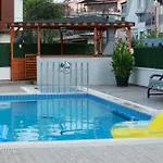 Mira *