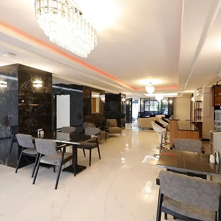 Hotel Mira