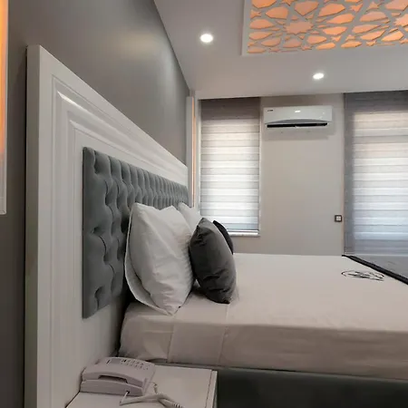 Hotel Mira