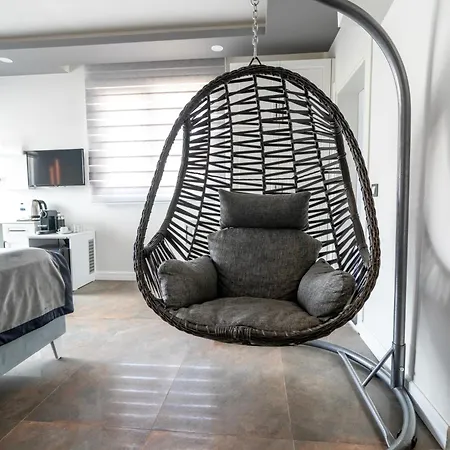 Hotel Mira